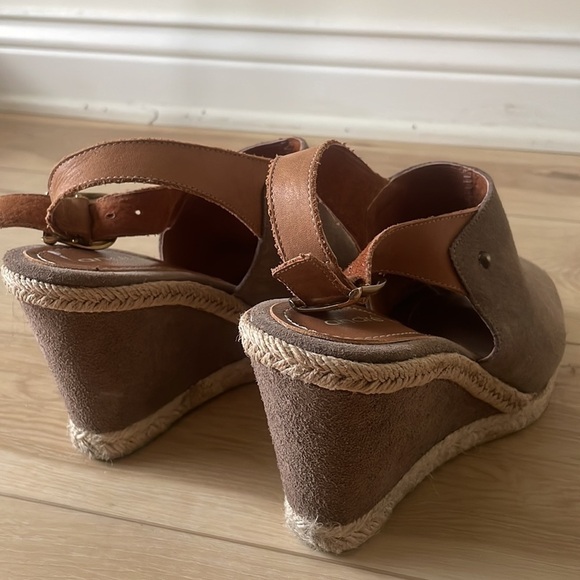 Andre Assous Brown Suede Slingback Wedge Shoes Size 9.5 - Picture 5 of 13